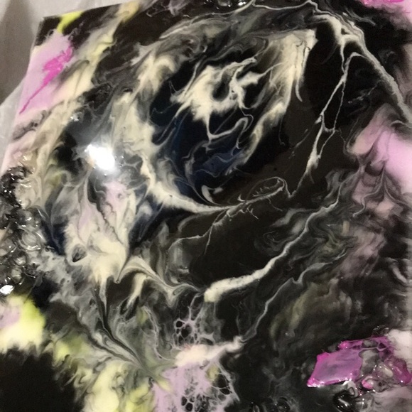 8 x 10” glow resin pour on stretched canvas - Picture 3 of 4